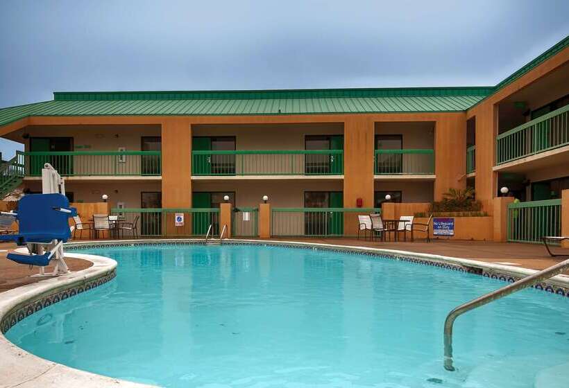 هتل Best Western Flagship Inn