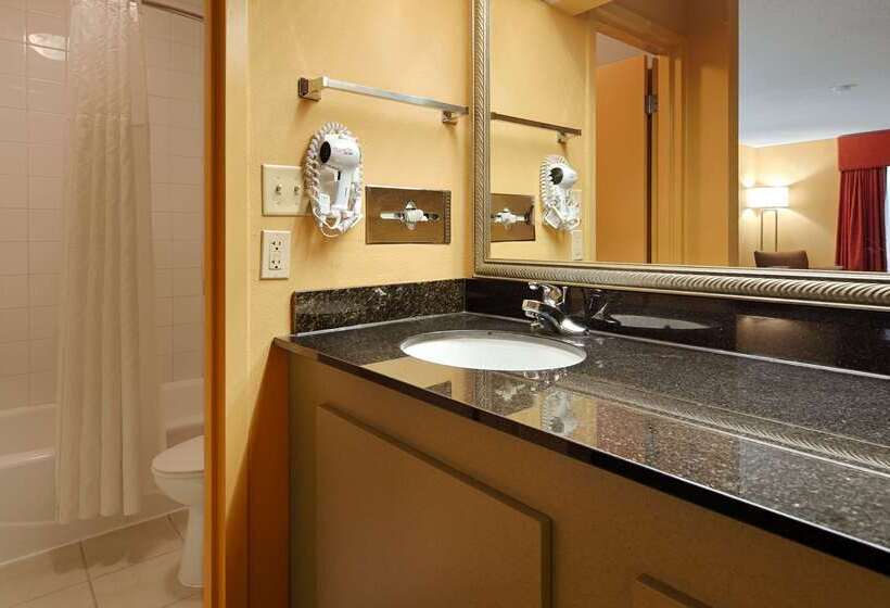 هتل Best Western Flagship Inn