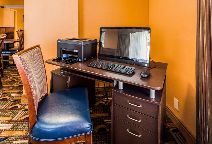 هتل Best Western Flagship Inn