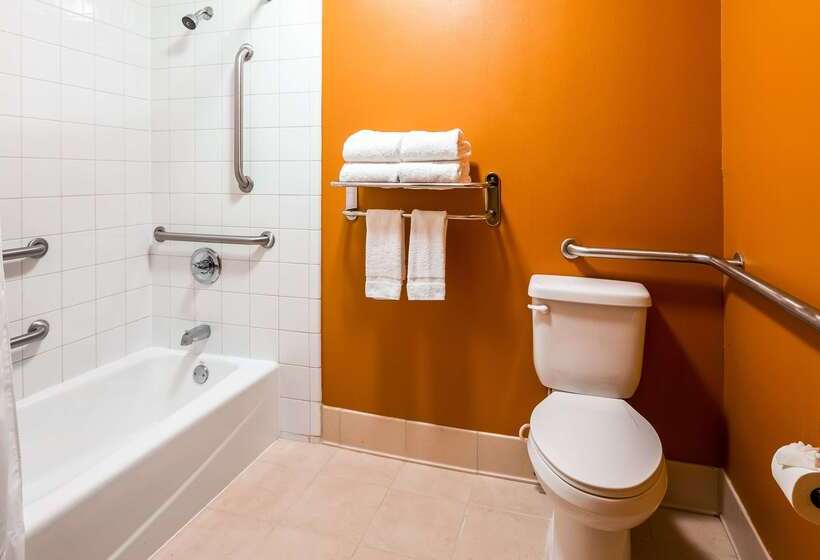 هتل Best Western Flagship Inn