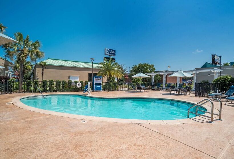 هتل Best Western Flagship Inn