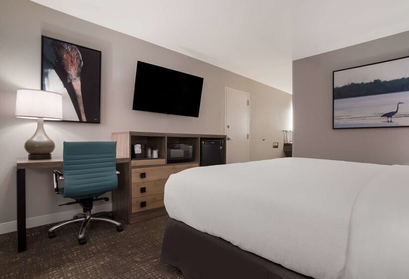 هتل Best Western Flagship Inn