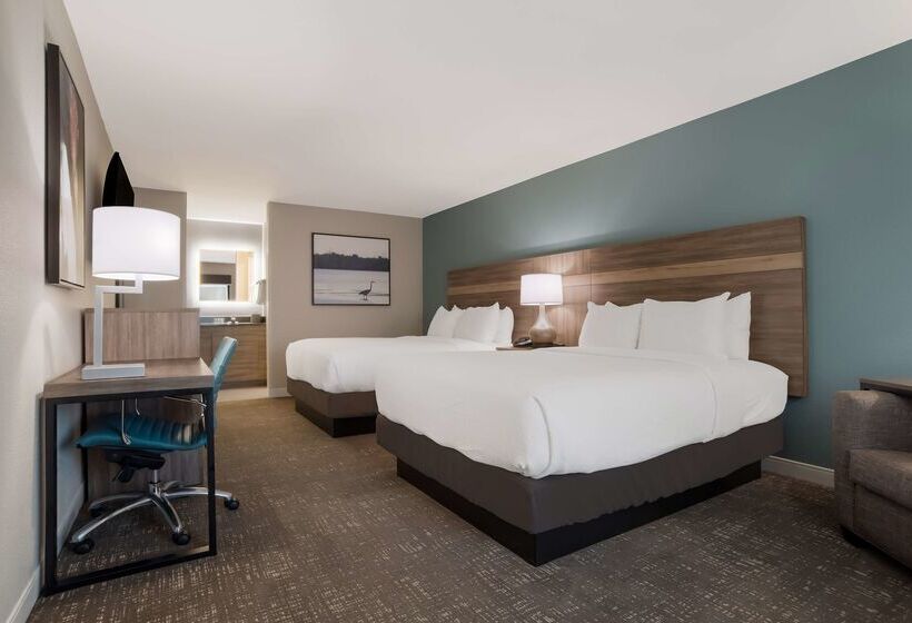 هتل Best Western Flagship Inn