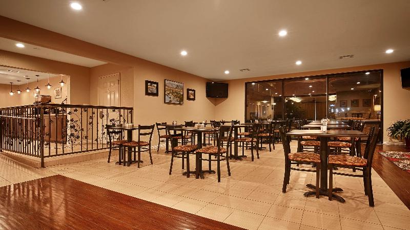 בית מלון כפרי Best Western Orchard Inn