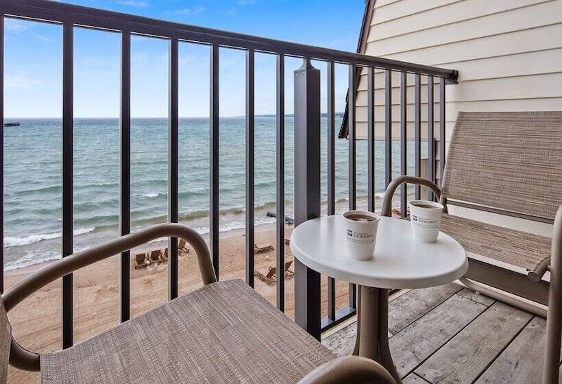 هتل Best Western Plus Dockside Waterfront Inn
