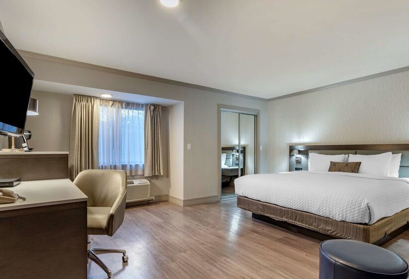 هتل Best Western Plus Executive Suites