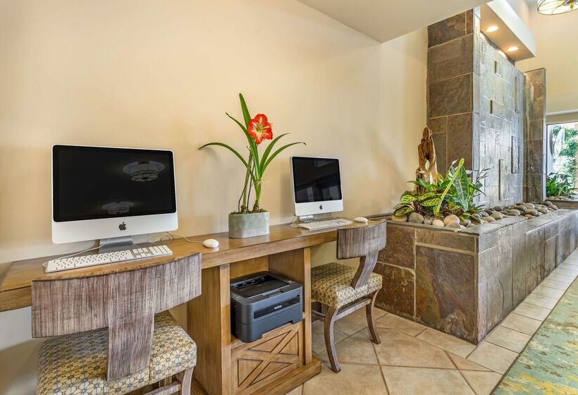 هتل Best Western Plus Monterey Inn