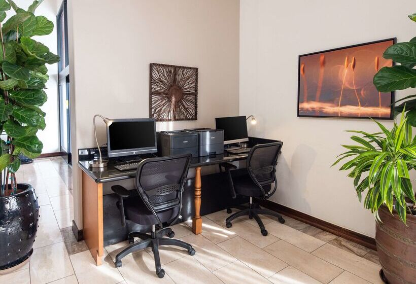هتل Best Western Plus Redondo Beach Inn