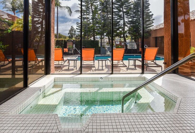هتل Best Western Plus Redondo Beach Inn