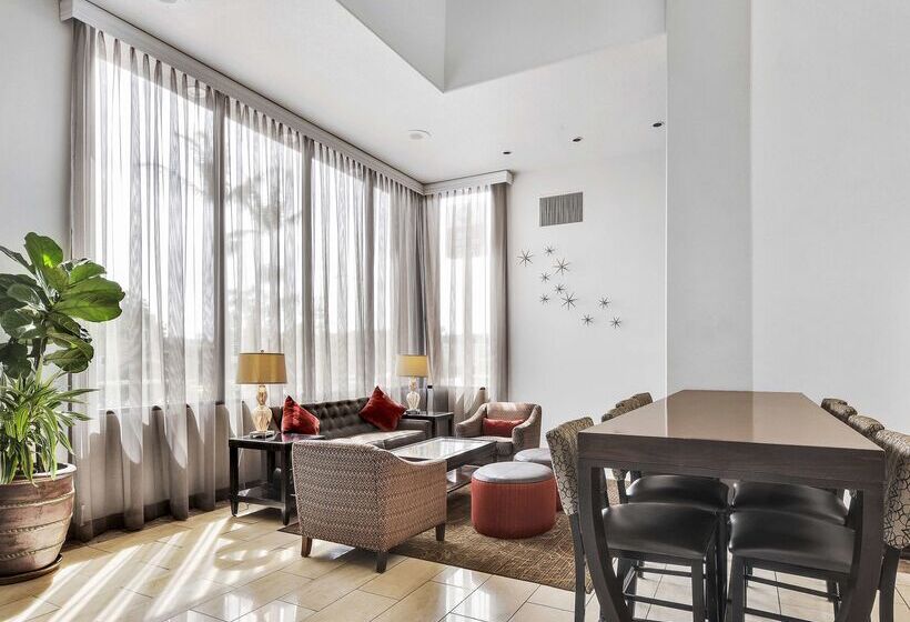 هتل Best Western Plus Redondo Beach Inn