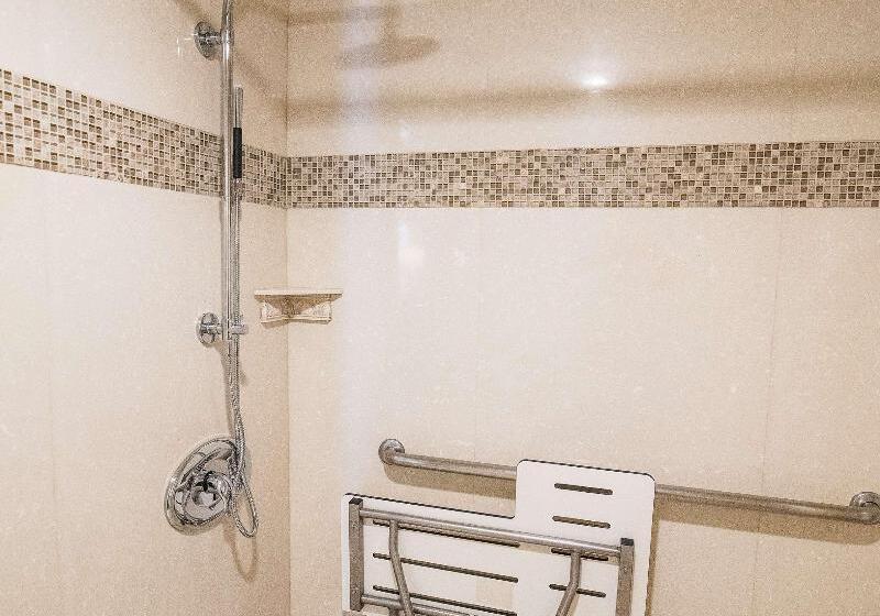 هتل Best Western Plus Redondo Beach Inn