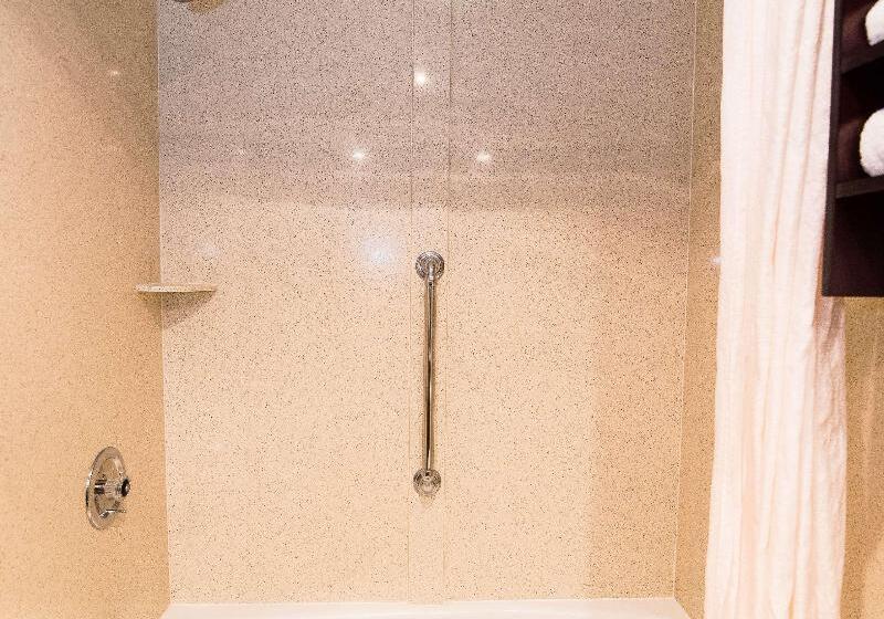 هتل Best Western Plus Redondo Beach Inn