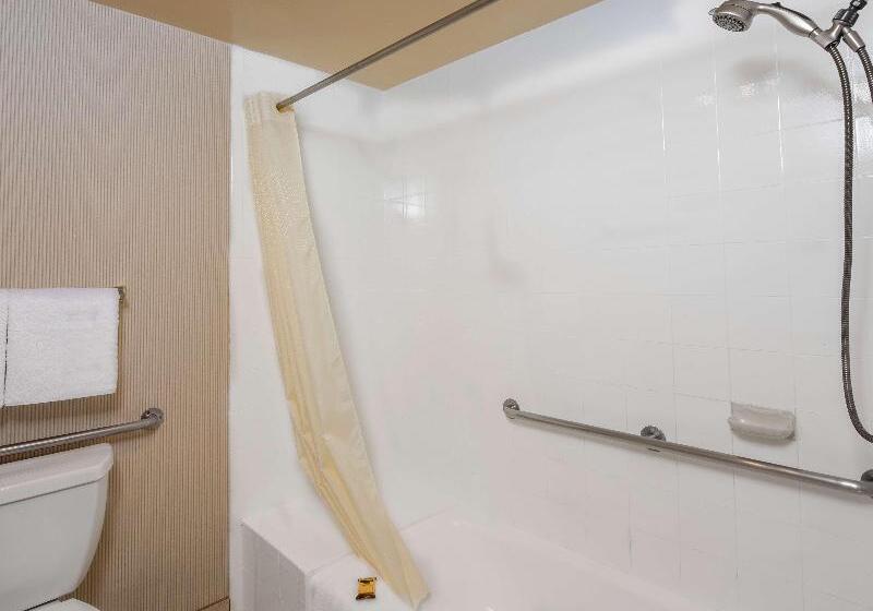 هتل Best Western Plus Redondo Beach Inn