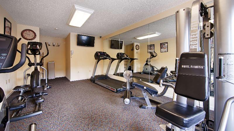 בית מלון כפרי Best Western Plus Santee Inn