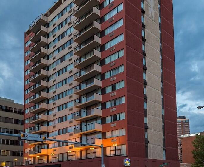 בית מלון כפרי Best Western Plus Suites Downtown Calgary