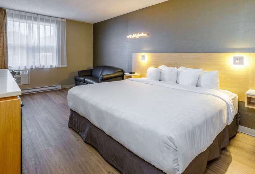 Hotel Clarion Pointe Quebec Airport