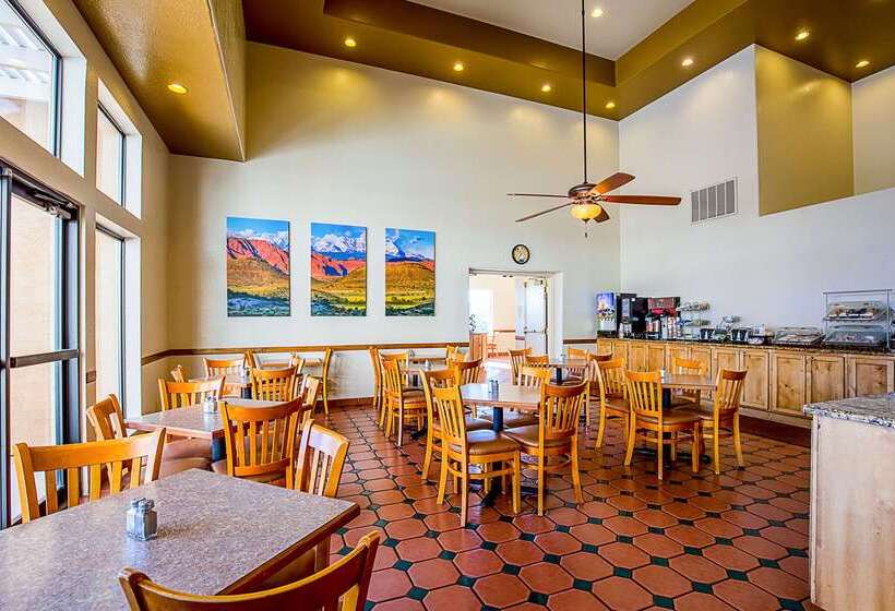 هتل Clarion Suites St George  Convention Center Area