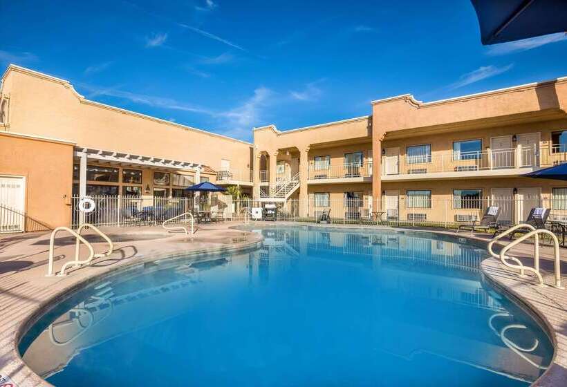 هتل Clarion Suites St George  Convention Center Area