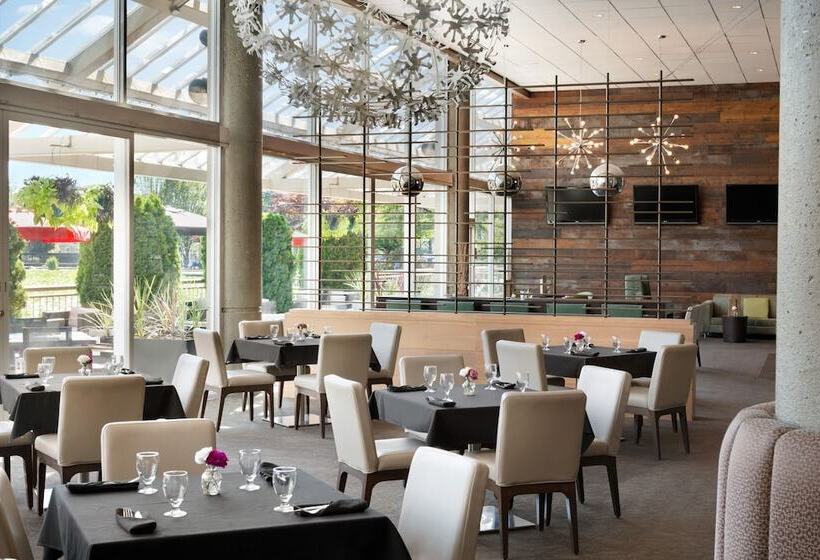 Coast Chilliwack Hotel By Apa