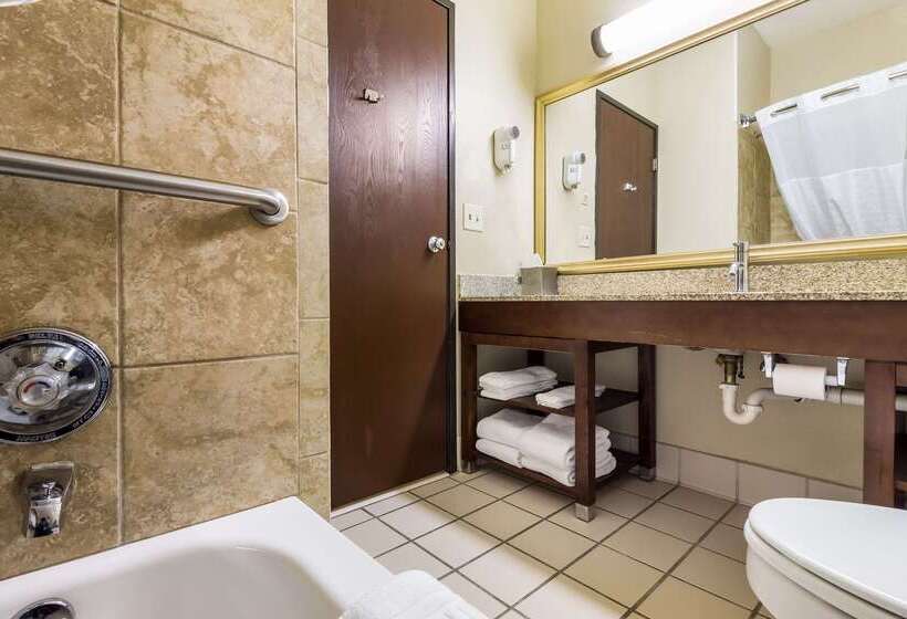 Hotelli Comfort Suites