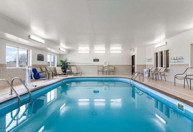 هتل Comfort Suites