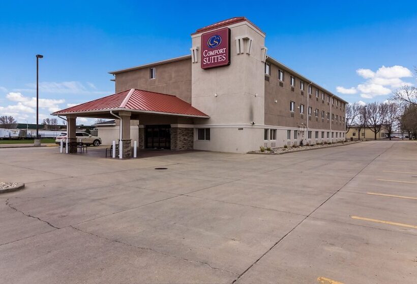 هتل Comfort Suites