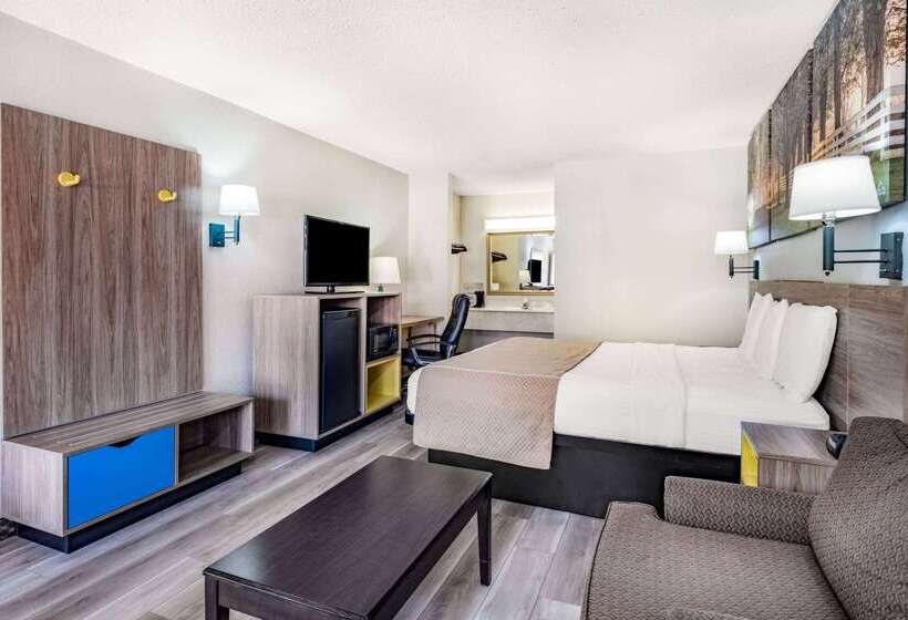 هتل Days Inn By Wyndham Macon I475