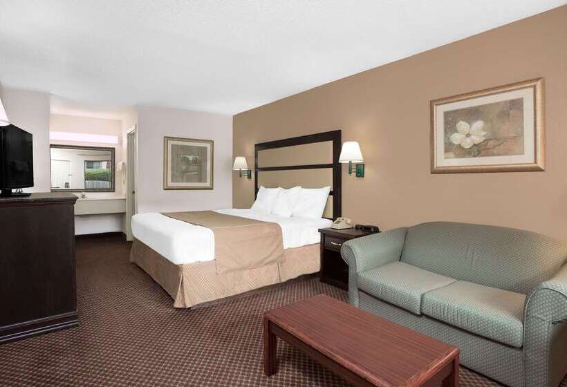 هتل Days Inn By Wyndham Macon I475