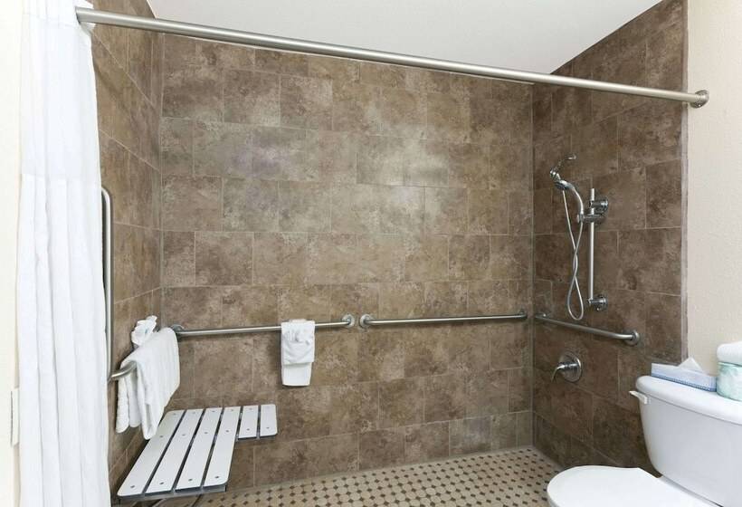 هتل Days Inn By Wyndham Mission Valley Sdsu