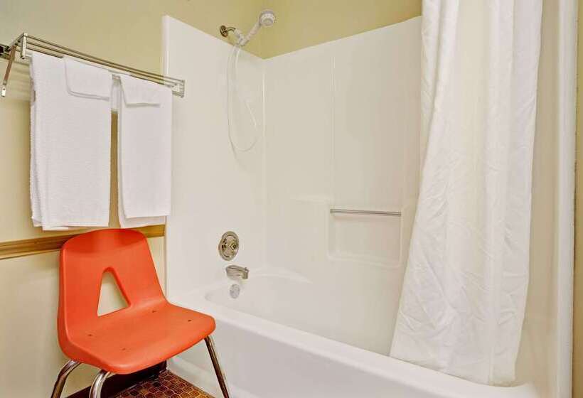 호텔 Days Inn By Wyndham Monticello