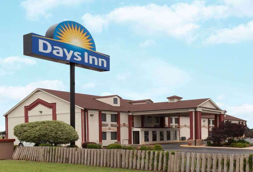 ホテル Days Inn By Wyndham Shawnee