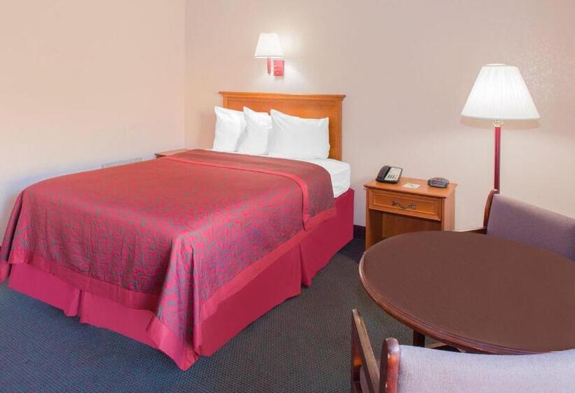 فندق Days Inn By Wyndham Tallahassee University Center