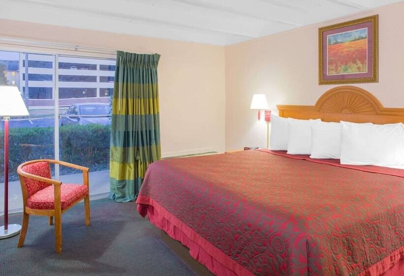 فندق Days Inn By Wyndham Tallahassee University Center