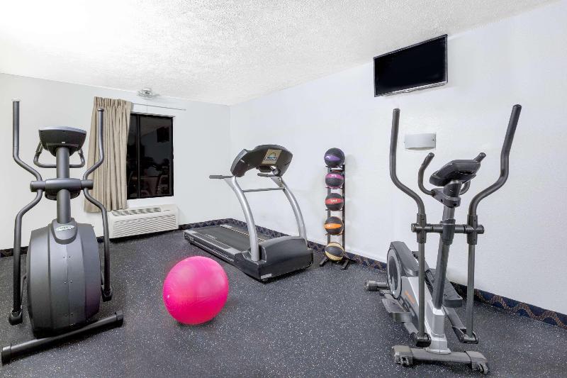 酒店 Days Inn By Wyndham Warrensburg