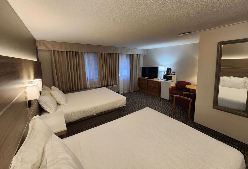 هتل Days Inn By Wyndham Penticton Conference Centre