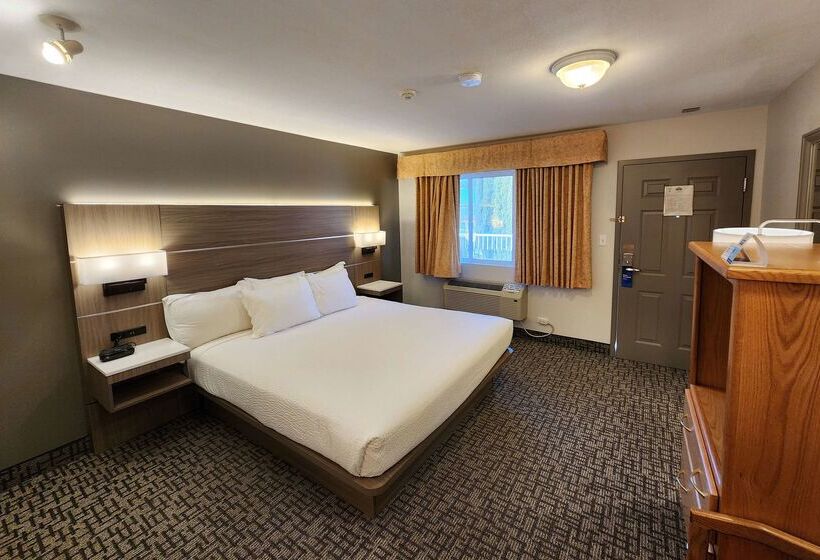 هتل Days Inn By Wyndham Penticton Conference Centre