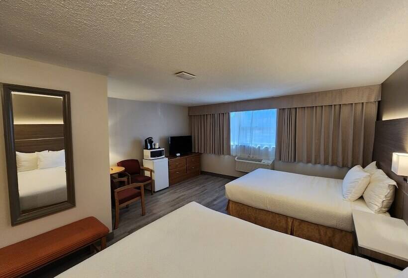 هتل Days Inn By Wyndham Penticton Conference Centre