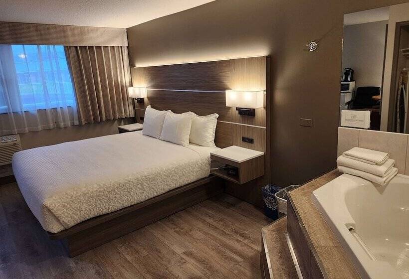 هتل Days Inn By Wyndham Penticton Conference Centre