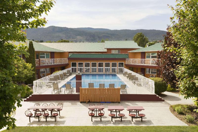 هتل Days Inn By Wyndham Penticton Conference Centre