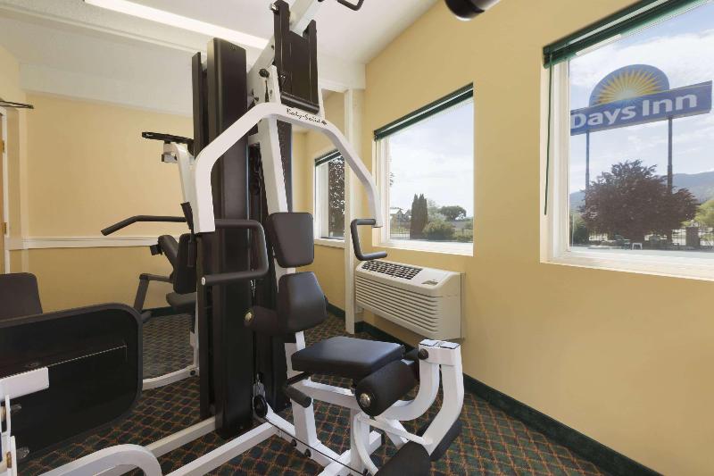 هتل Days Inn By Wyndham Penticton Conference Centre