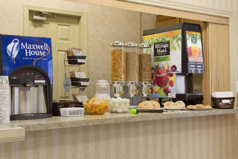 هتل Days Inn By Wyndham Penticton Conference Centre