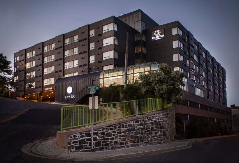 هتل Doubletree By Hilton St. John S Harbourview