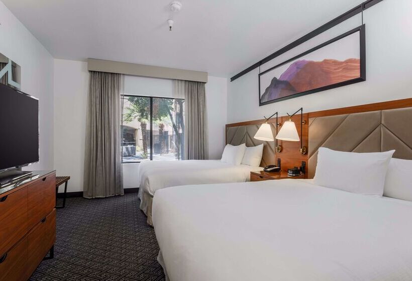 בית מלון כפרי Doubletree Suites By Hilton  Sacramento – Rancho Cordova