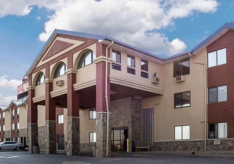هتل Econo Lodge Black Hills