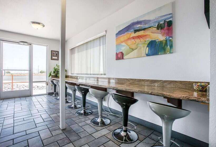 호텔 Days Inn By Wyndham Ridgecrest Near China Lake Naval Station