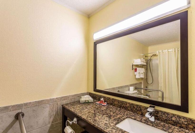 هتل Econo Lodge