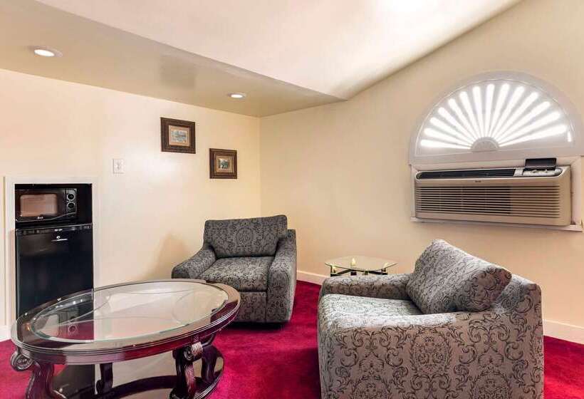 هتل Econo Lodge Wichita Falls Downtown