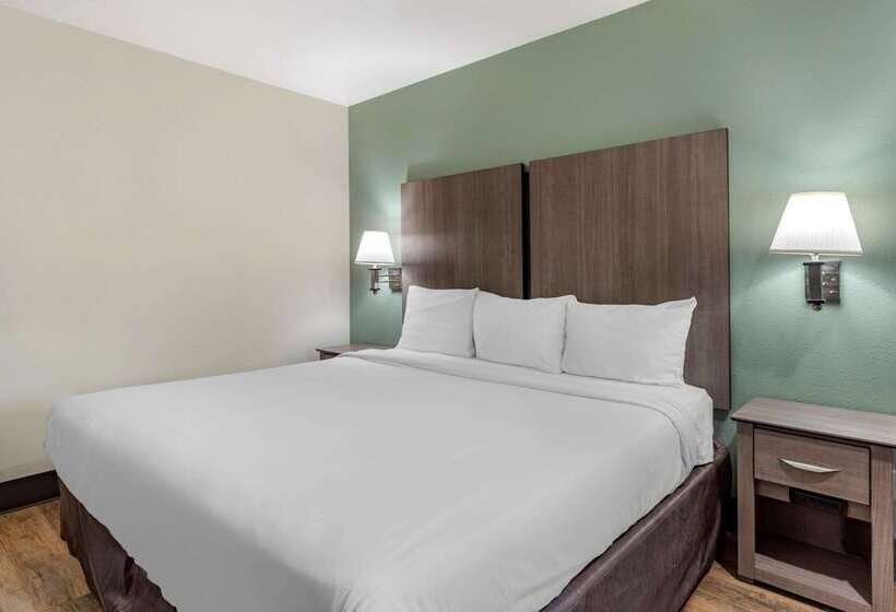 هتل Econo Lodge Portland Airport