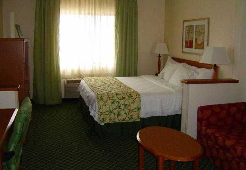 בית מלון כפרי Fairfield Inn Muncie