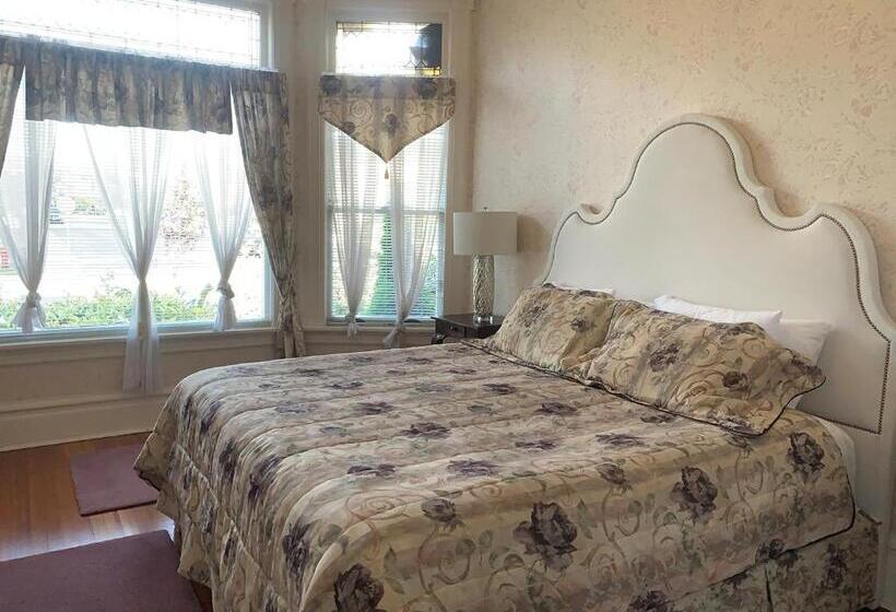 هتل Haterleigh Heritage Inn